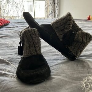 Airwalk moccasin booties with sweater lining and tassels.